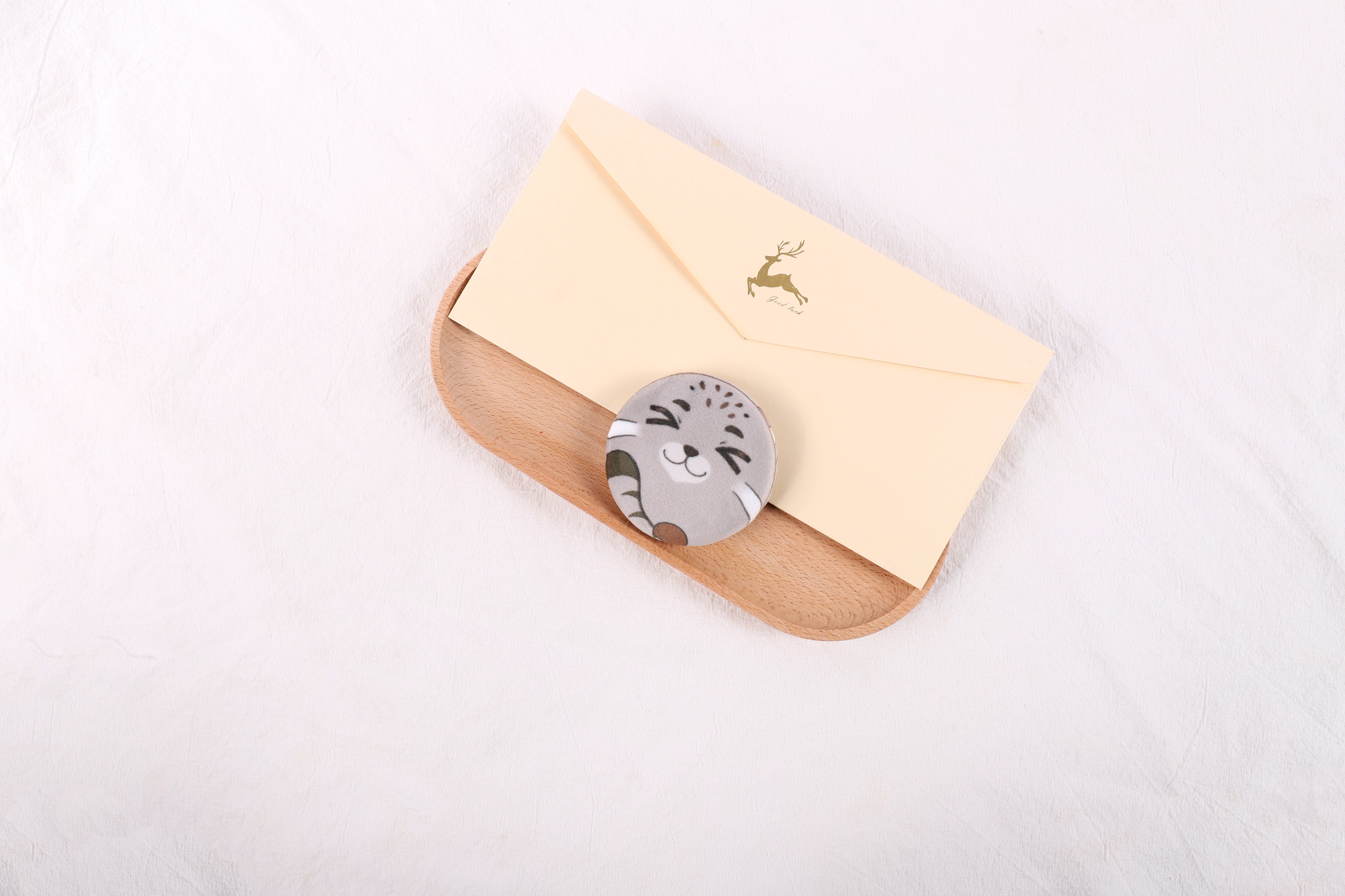 [OFFICIAL] THE BOY - 65mm Plush Button Pin