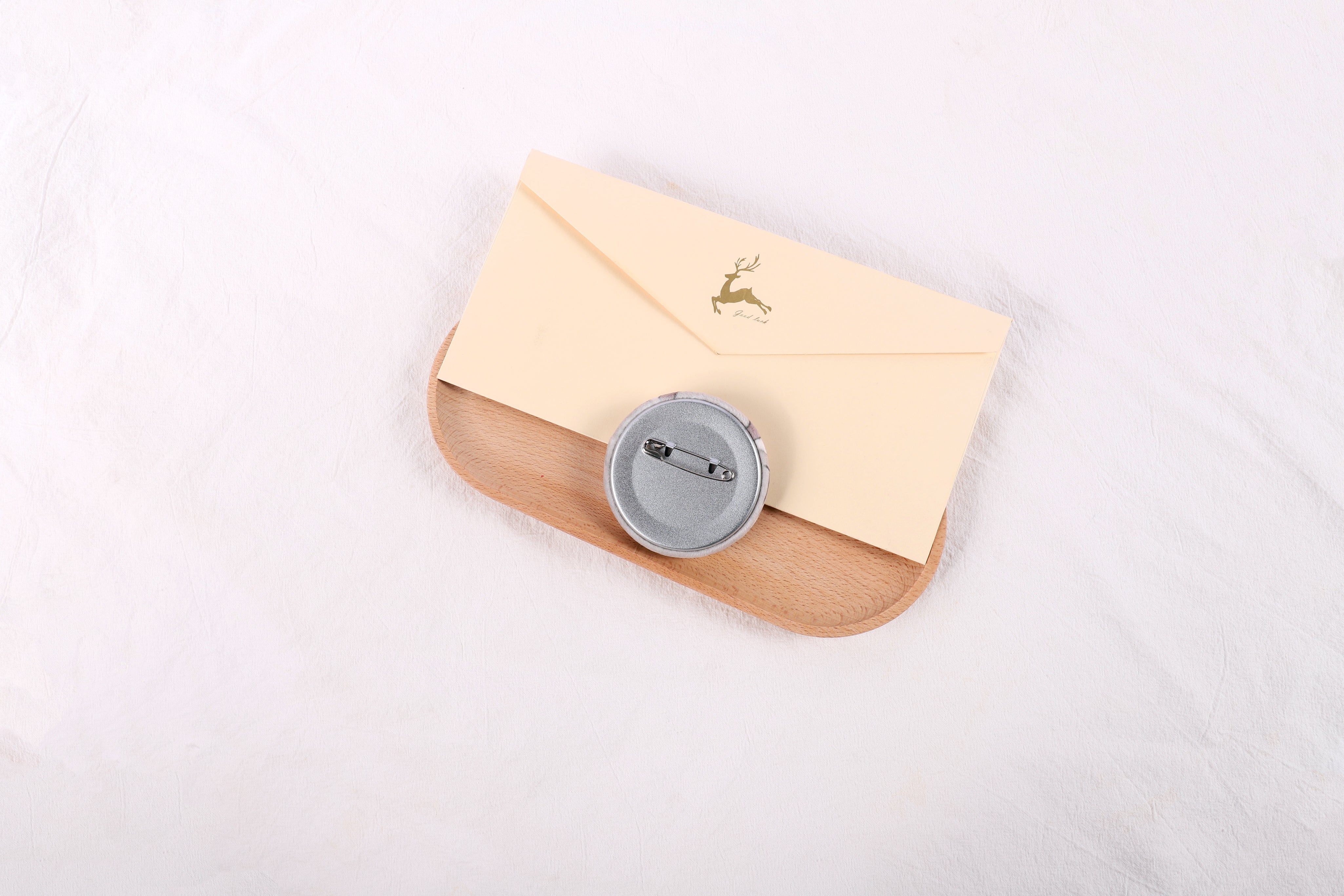 [OFFICIAL] THE BOY - 65mm Plush Button Pin